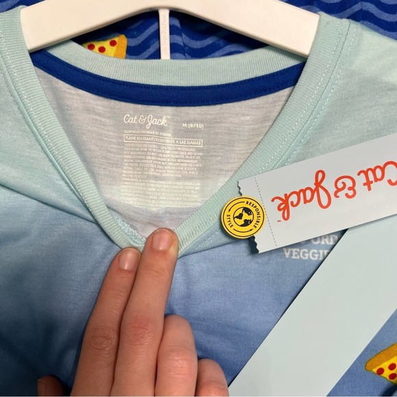 Cat & Jack Boys' 3pc "Great Pizza Shark" Pajama Set Blue NWT SZ M - Picture 4 of 4